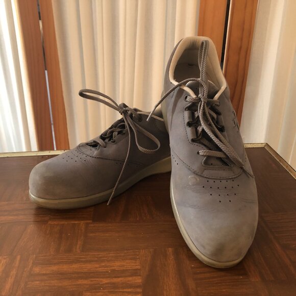 SAS Gray Leather 9 1/2 S Woman's Lace Up Shoes Tripad Comfort - Picture 2 of 6